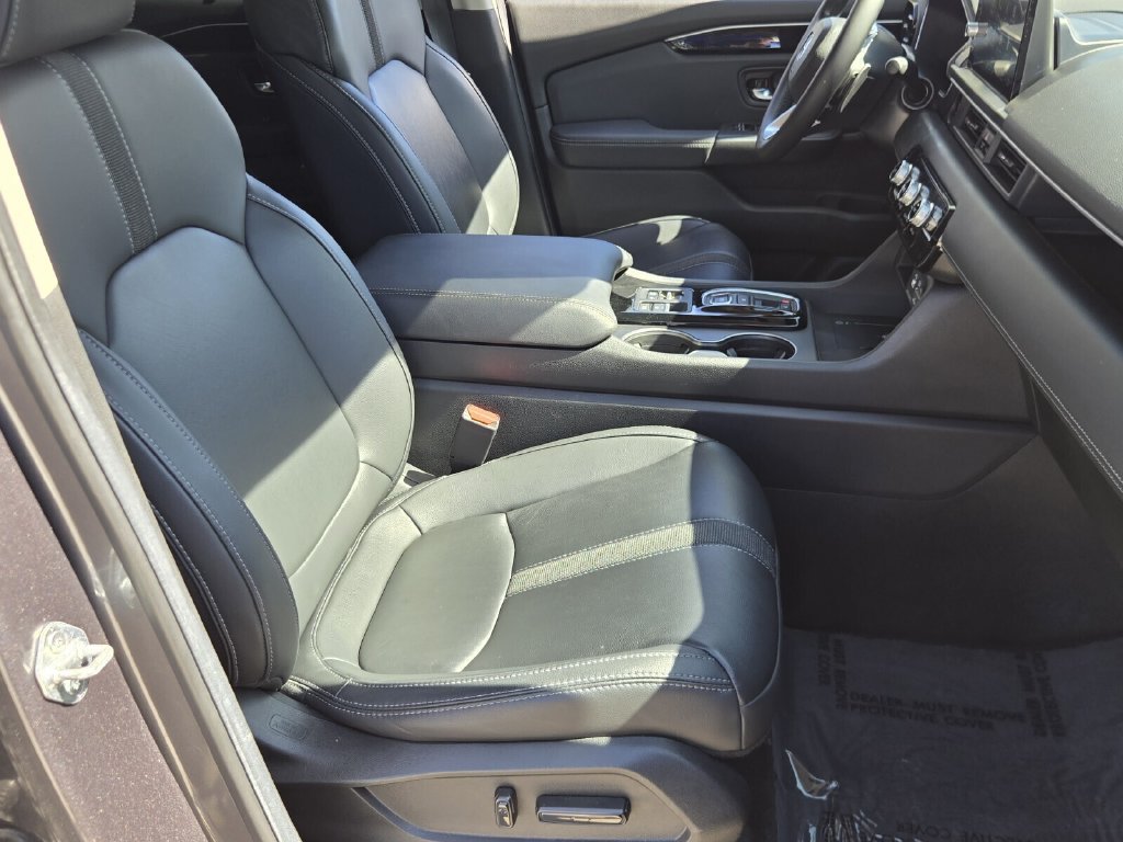Certified 2025 Honda Pilot EX-L image 18