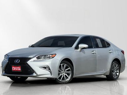 Used 2017 Lexus ES 300h