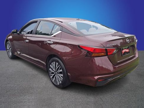 Used 2025 Nissan Altima 2.5 SV AWD/4WD image 6
