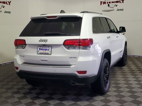 Used 2021 Jeep Grand Cherokee Limited image 3