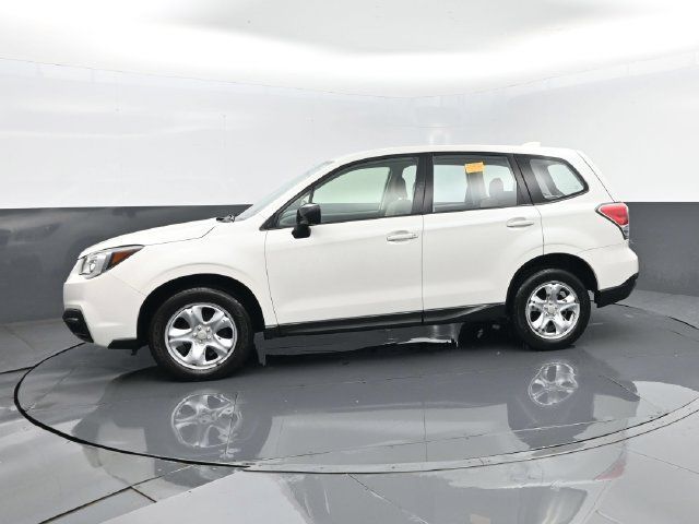 Used 2018 Subaru Forester 2.5i AWD/4WD image 5