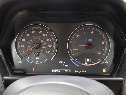 Used 2017 BMW M2 RWD image 8