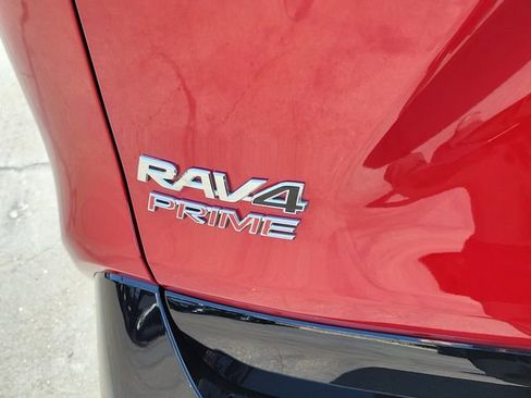 Used 2024 Toyota RAV4 XSE w/ Premium Package image 20