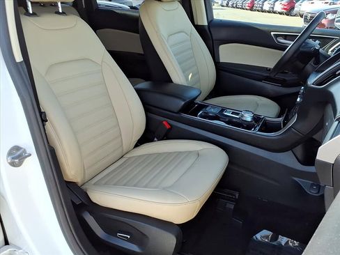 Used 2019 Ford Edge SEL w/ Equipment Group 201A image 14