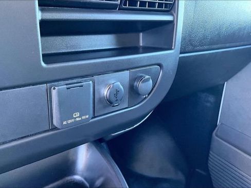 Used 2023 GMC Savana 3500 w/ Driver Convenience Package image 16