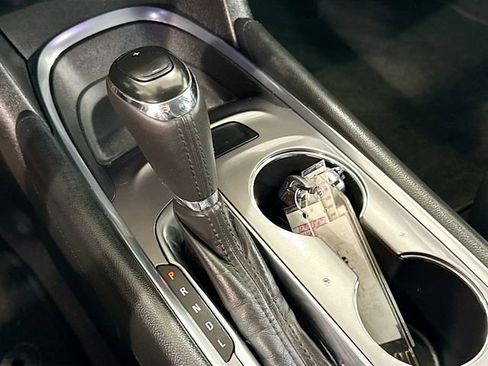 Used 2016 Chevrolet Malibu LT image 17