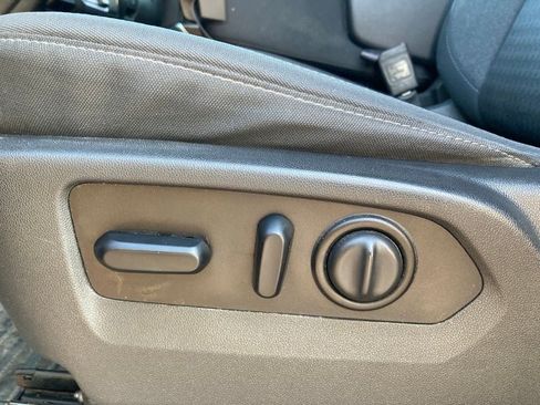 Used 2020 Chevrolet Silverado 1500 LT w/ Texas Edition RWD image 11