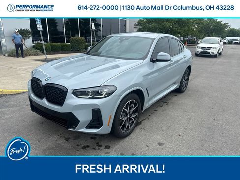 Used 2023 BMW X4 xDrive30i w/ M Sport Package AWD/4WD image 8