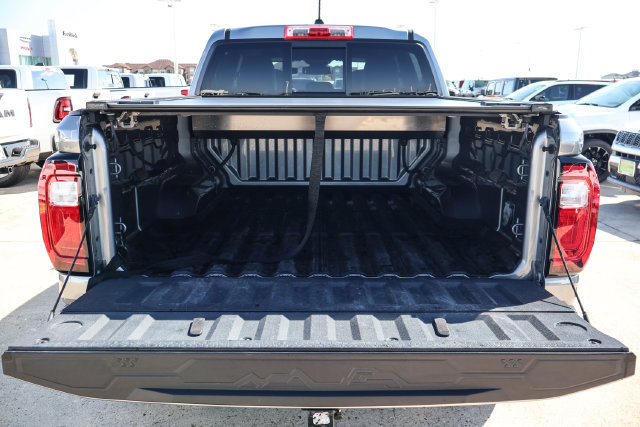 Used 2023 GMC Canyon AT4 w/ Technology Package AWD/4WD image 7