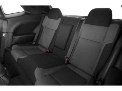 Used 2015 Dodge Challenger SXT RWD image 32