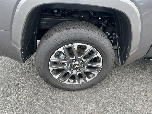 New 2025 Toyota Tundra Limited image 13