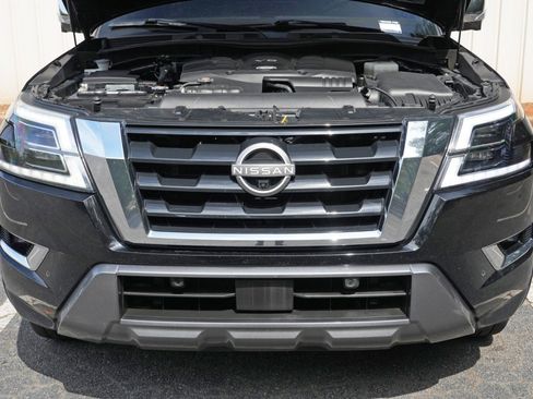 Used 2022 Nissan Armada Platinum RWD image 7