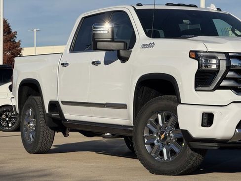 New 2026 Chevrolet Silverado 2500 High Country w/ High Country Premium Package image 3