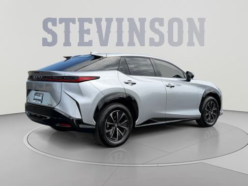 Used 2026 Lexus RZ 450e AWD w/ Accessory Package (Z2) image 5