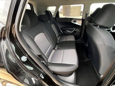 Certified 2025 Kia Soul LX w/ LX Technology Package image 25