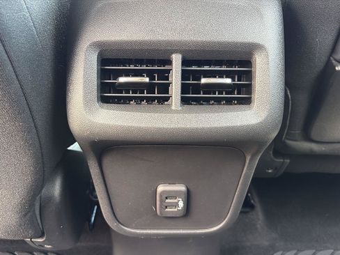 Used 2022 GMC Terrain SLE w/ Driver Convenience Package FWD image 31