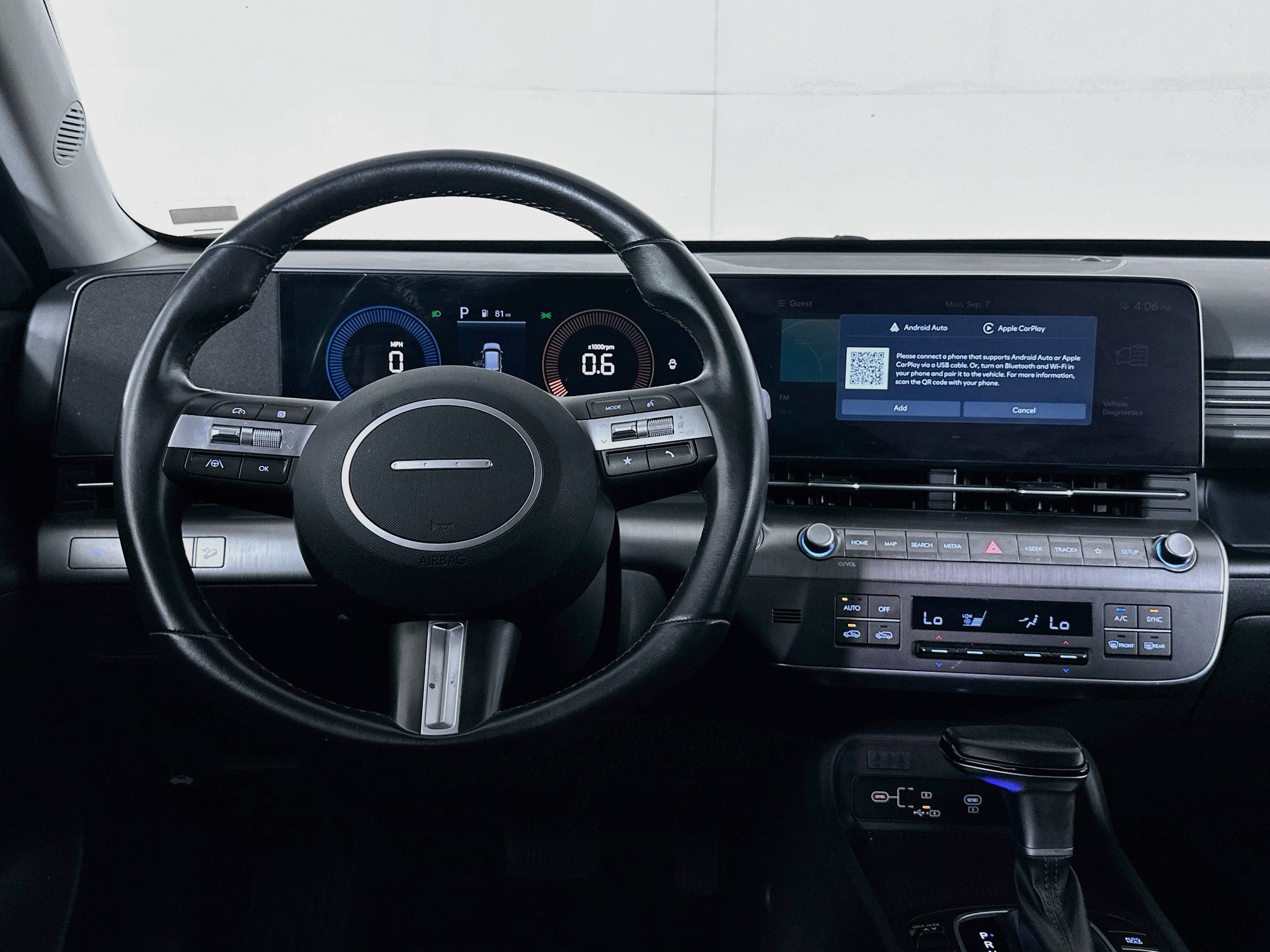 Used 2025 Hyundai Kona SEL FWD image 18