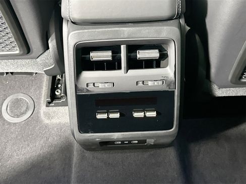 Certified 2025 Porsche Macan Turbo Electric image 37