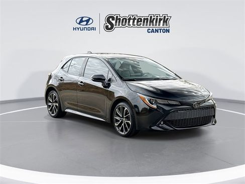 Used 2021 Toyota Corolla XSE image 2