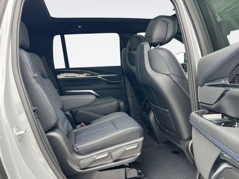 New 2026 Cadillac Escalade IQL Luxury AWD/4WD image 34