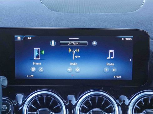 Certified 2025 Mercedes-Benz GLA 250 image 14