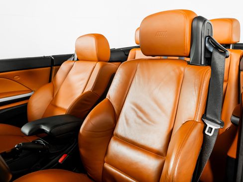 Used 2004 BMW M3 Convertible image 3
