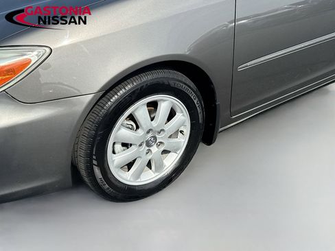 Used 2004 Toyota Camry XLE FWD image 36