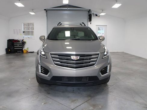 Used 2018 Cadillac XT5 Premium Luxury w/ Driver Assist Package image 3
