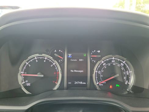Used 2022 Toyota 4Runner Limited AWD/4WD image 24