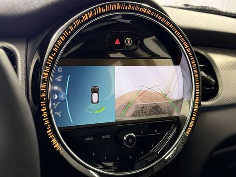 Certified 2024 MINI Cooper SE image 20