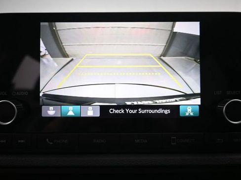 Used 2025 Honda CR-V EX image 16