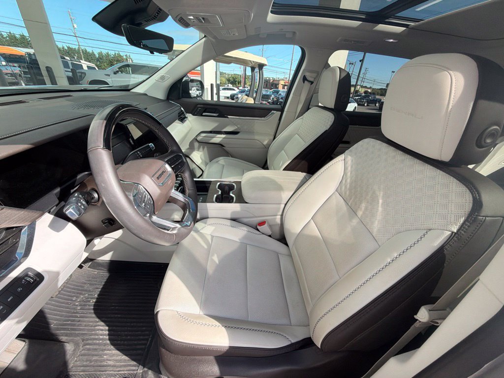 Used 2025 GMC Acadia Denali w/ Super Cruise Package AWD/4WD image 3