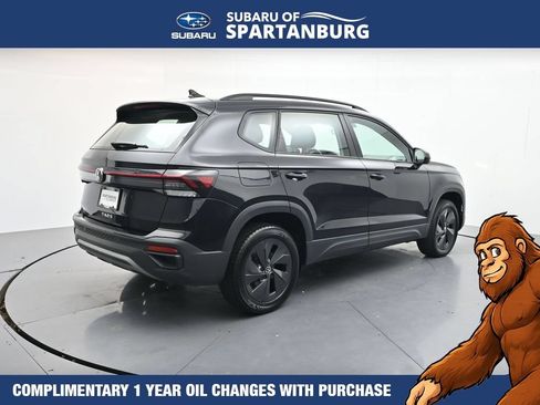 Used 2025 Volkswagen Taos S FWD image 8