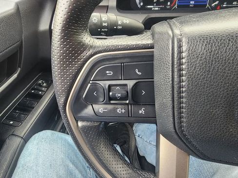Used 2025 Toyota 4Runner TRD Off-Road AWD/4WD image 22