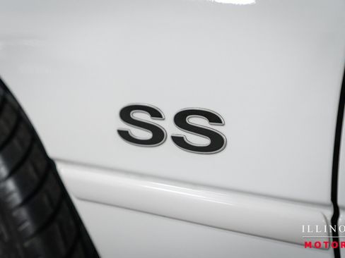 Used 2000 Chevrolet Camaro Z28 w/ SS Performance/Appearance Pkg RWD image 14