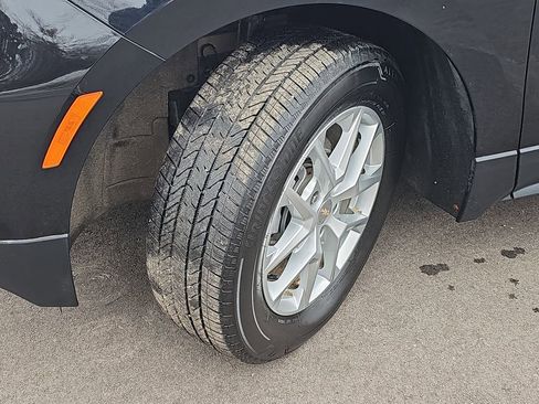 Certified 2023 Chevrolet Equinox LS w/ LS Convenience Package image 36