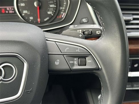 Used 2023 Audi Q5 2.0T Premium w/ Convenience Package image 28