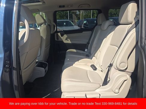 Used 2025 Honda Odyssey EX-L image 32