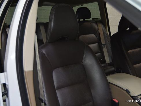 Used 2013 Volvo XC70 3.2 FWD image 16