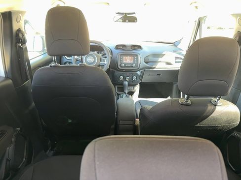 Used 2020 Jeep Renegade Sport w/ Sport Appearance Group image 9