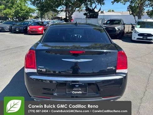 Used 2015 Chrysler 300 C Platinum w/ Harman/Kardon Audio Group AWD/4WD image 7