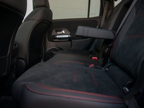 Certified 2025 Mercedes-Benz GLB 250 4MATIC image 28