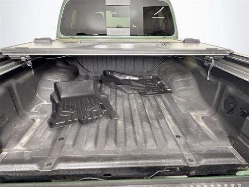 Used 2023 Nissan Frontier SV w/ SV Convenience Package RWD image 37
