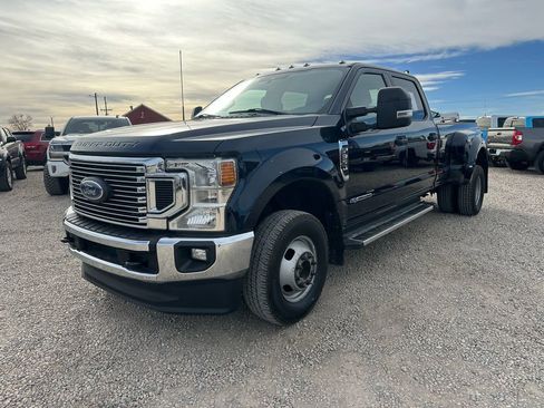 Used 2022 Ford F350 XLT w/ XLT Value Package image 5