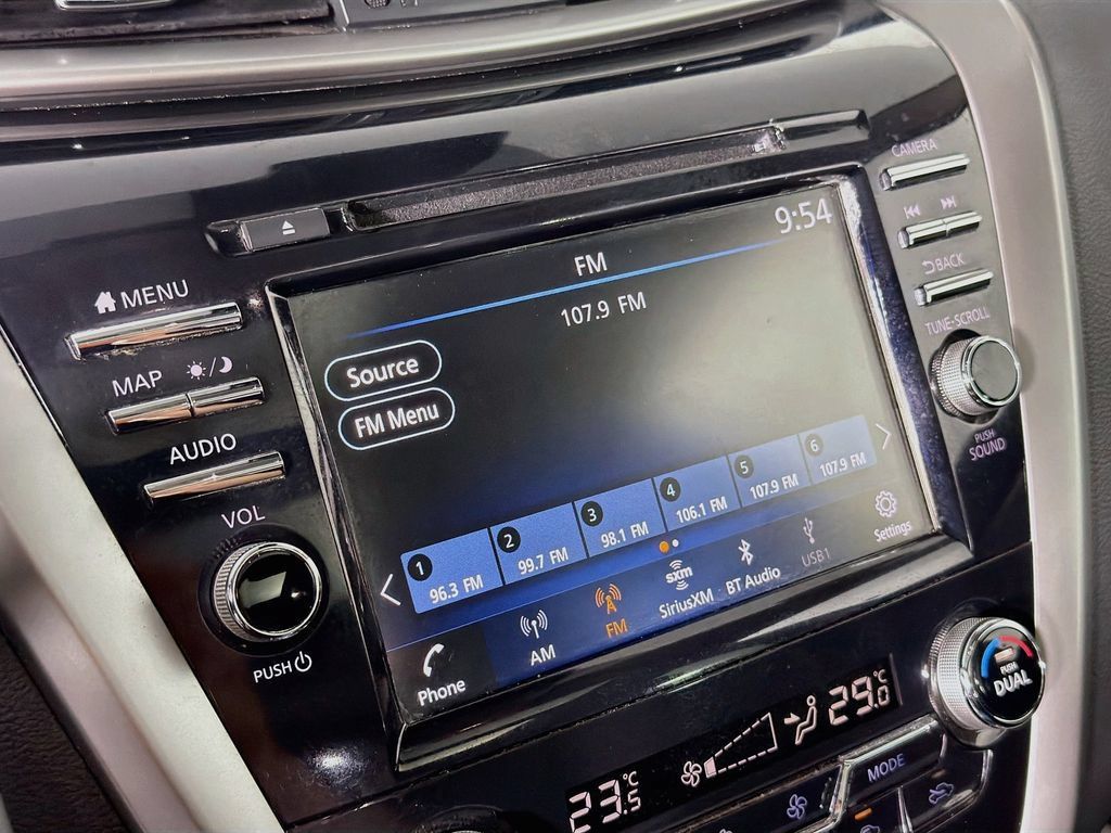 Used 2021 Nissan Murano SV AWD/4WD image 14