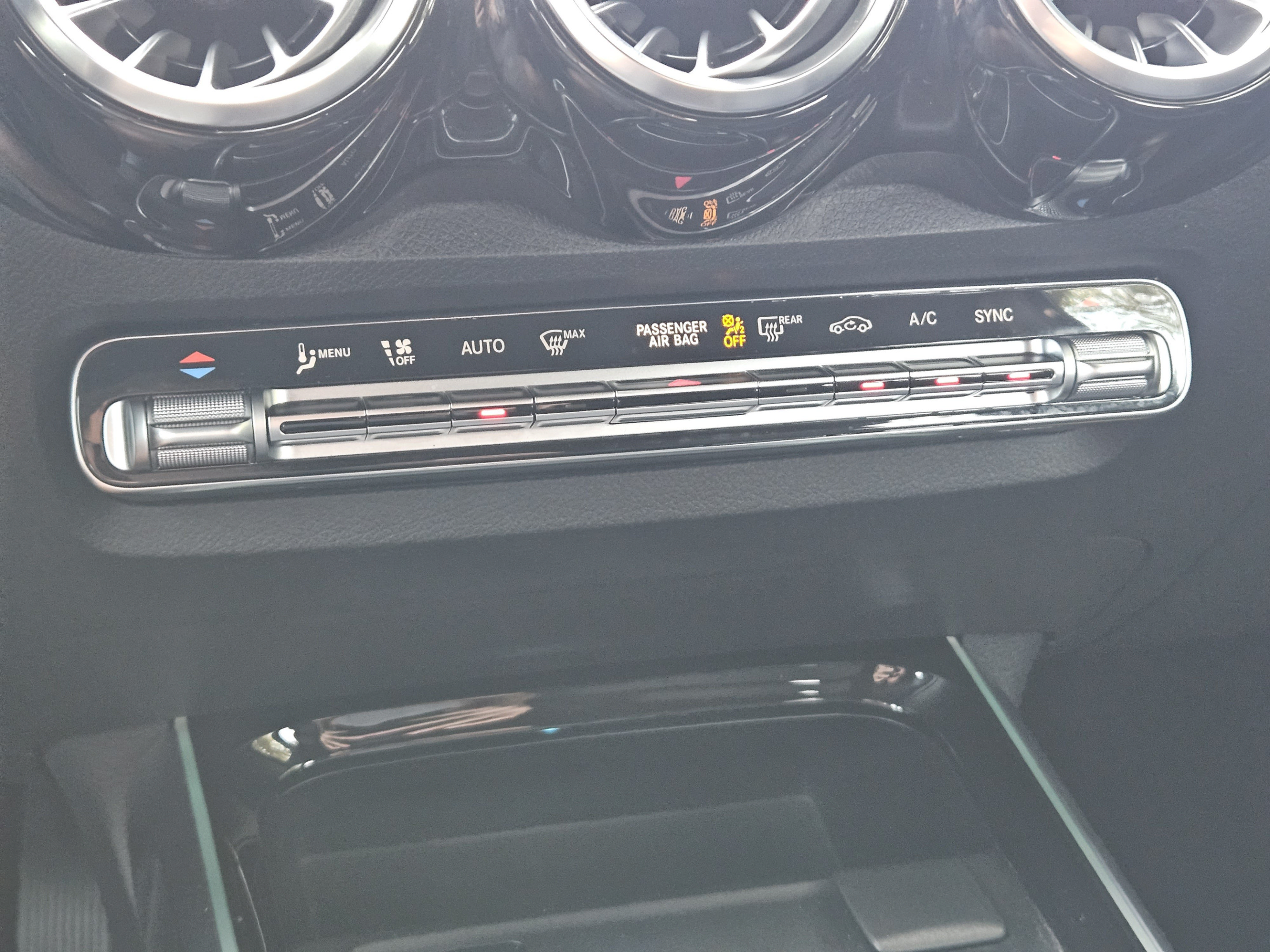 Used 2022 Mercedes-Benz GLB 250 image 15