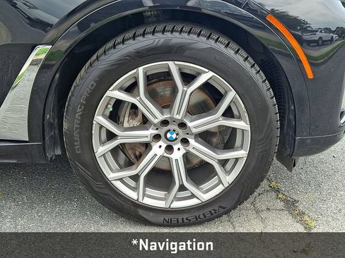 Used 2021 BMW X7 xDrive40i w/ Premium Package AWD/4WD image 10