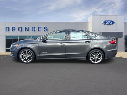 Used 2019 Ford Fusion Titanium image 1