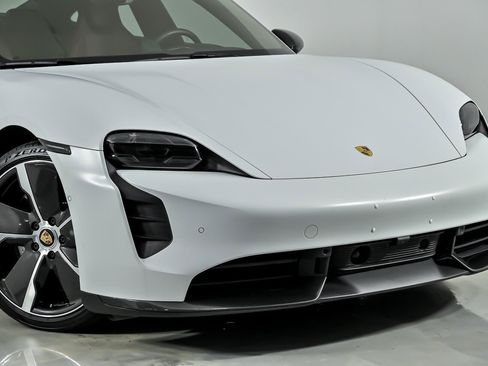 Used 2020 Porsche Taycan Turbo S AWD/4WD image 3