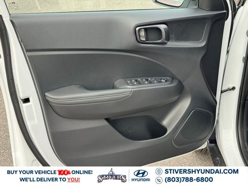 New 2026 Hyundai Venue SEL image 20